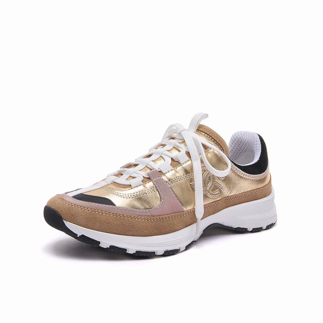 Chanel Chanel 2025 top-level casual sports shoes This classic design; the upper