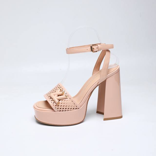 2025 Lv Spring and Summer Haute Couture Sandals