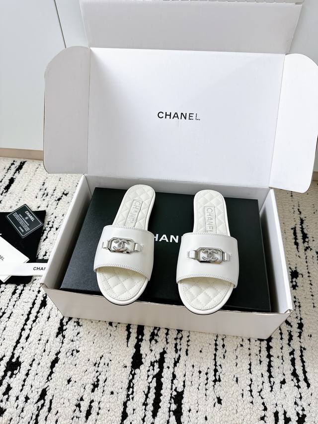 airplane box + 10 **Chanel Chanel new slippers of purchasing agent level