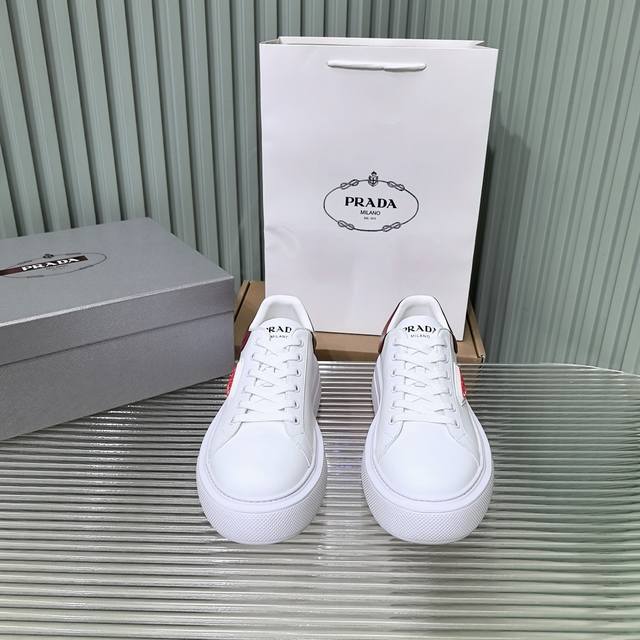 Prada 25Ss Prada 25 Spring and Summer Couple's Thick-soled White Shoes Imported