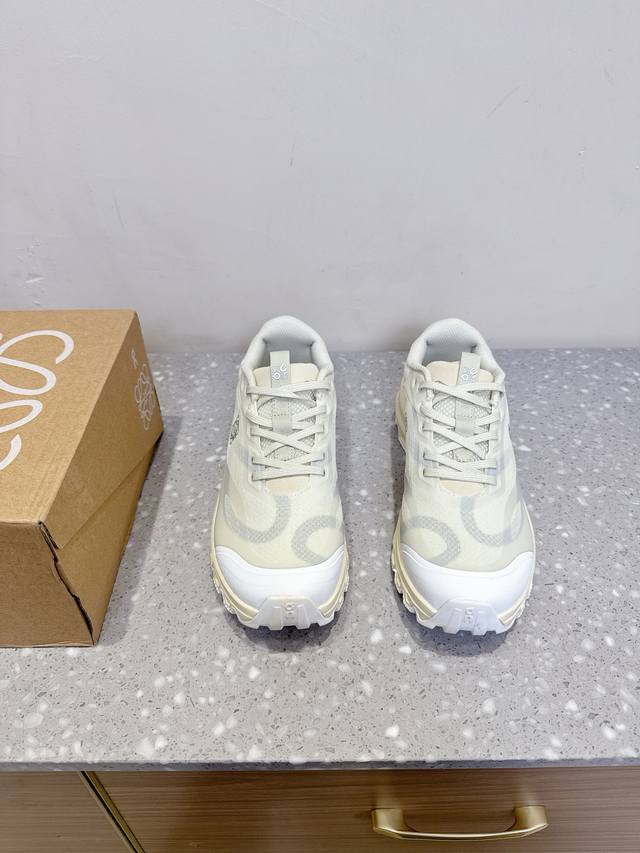 Loewe X On Cloudtilt1.0 Loewe couple's joint sports shoes, casual shoes, running