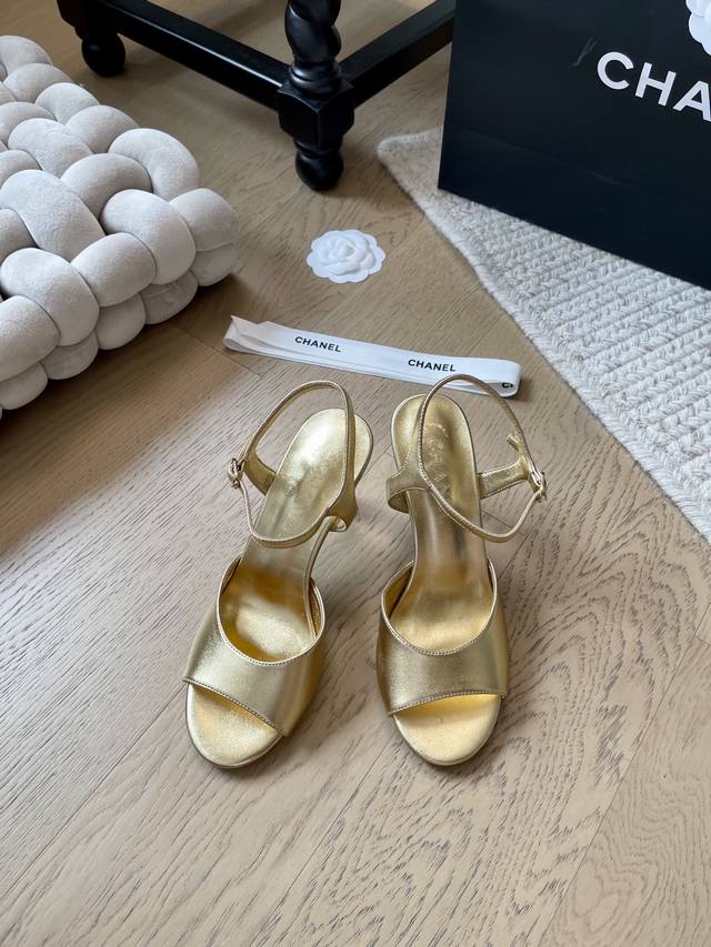 Chanel 25P high-heeled pearl sandals series! Top version! First to sell Upper sh