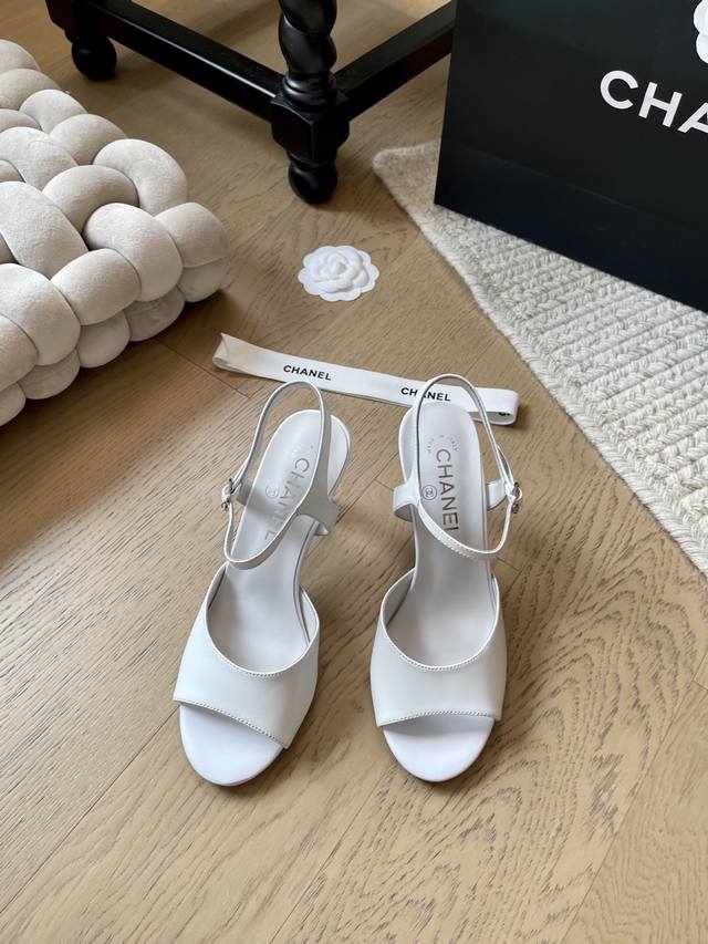 Chanel 25P high-heeled pearl sandals series! Top version! First to sell Upper sh