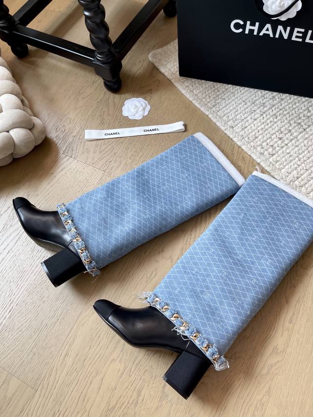 Chanel 25A new chain boots series! Top version! First to sell Upper denim mesh s