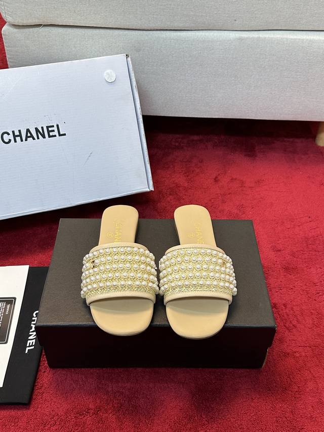 Factory price Pp 2025 Chanel must-have item for this autumn and winter season!