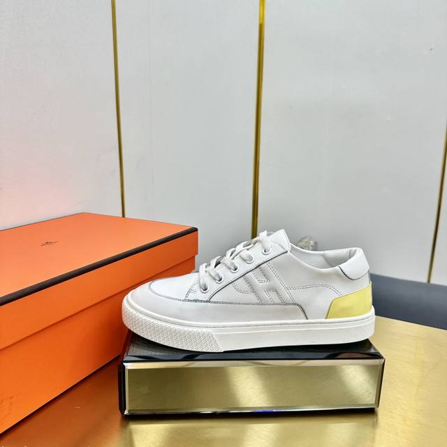 Hermes top version# Hermes Deep series couple white shoes casual skateboard shoe