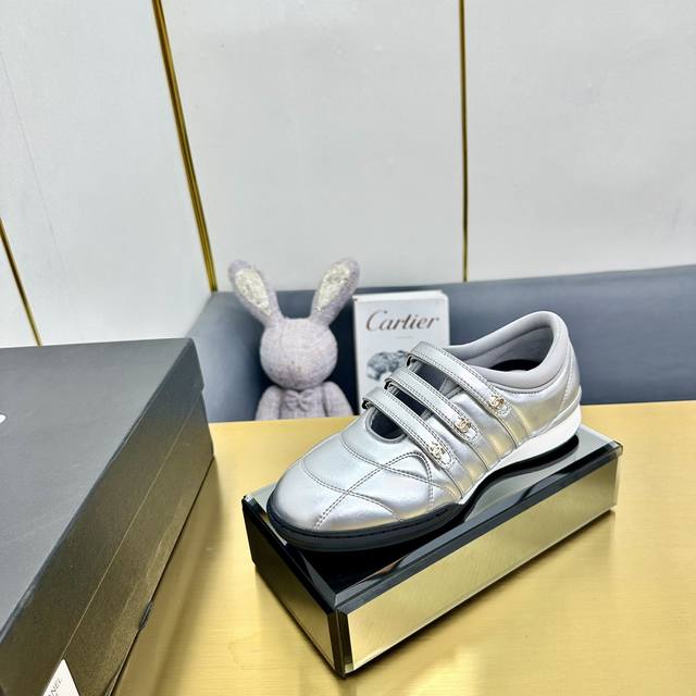 Top quality goods The latest gold and silver horn baseball shoes are here~~~ The