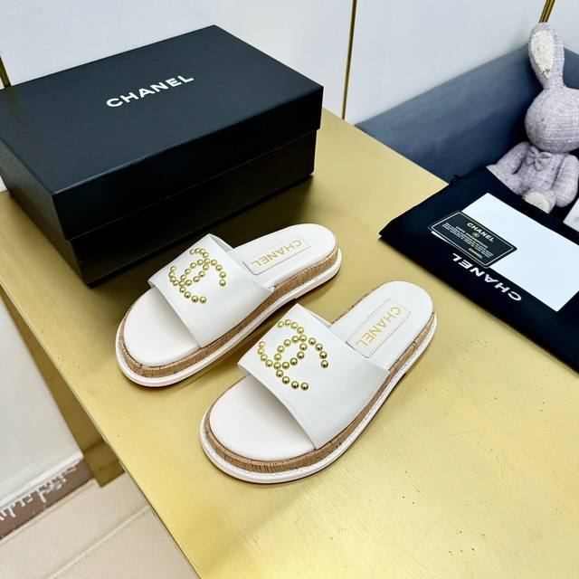 24P The hottest sandals in early autumn The counters are simply snapped up, and