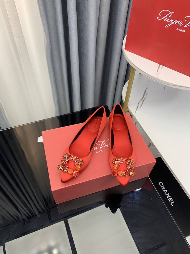 Rv Virgule diamond buckle satin slingback shoes The new crystal buckle is amazin