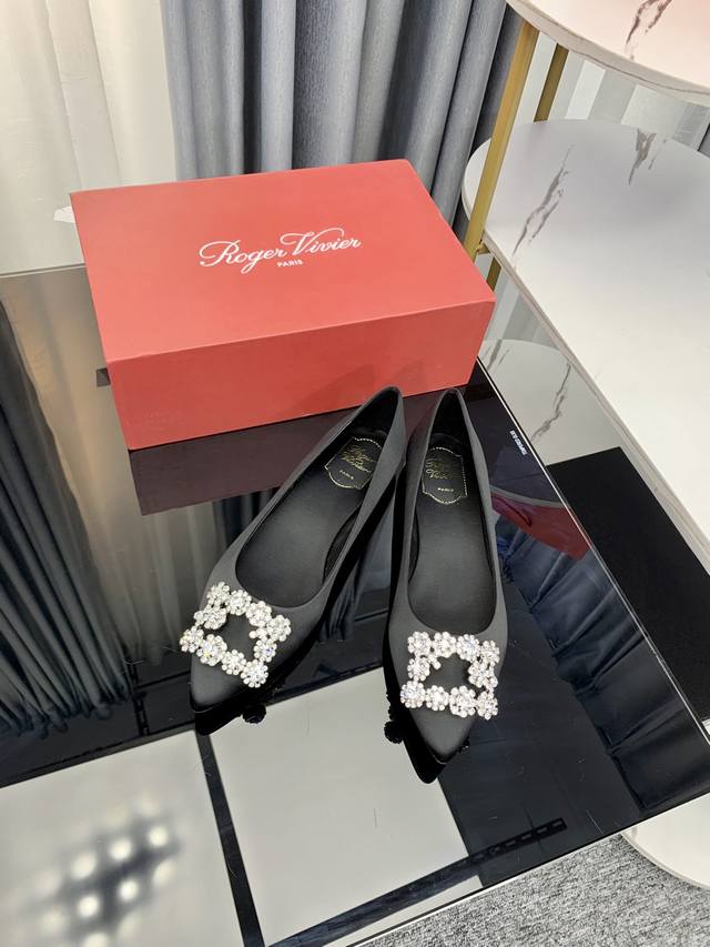 Rv Virgule diamond buckle satin slingback shoes The new crystal buckle is amazin