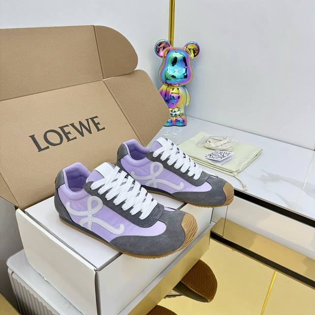 Exclusive top version, long-term production Loewe's latest color matching Dexte