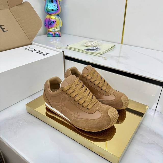 Full leather exclusive top version, long-term product Loewe's latest color matc