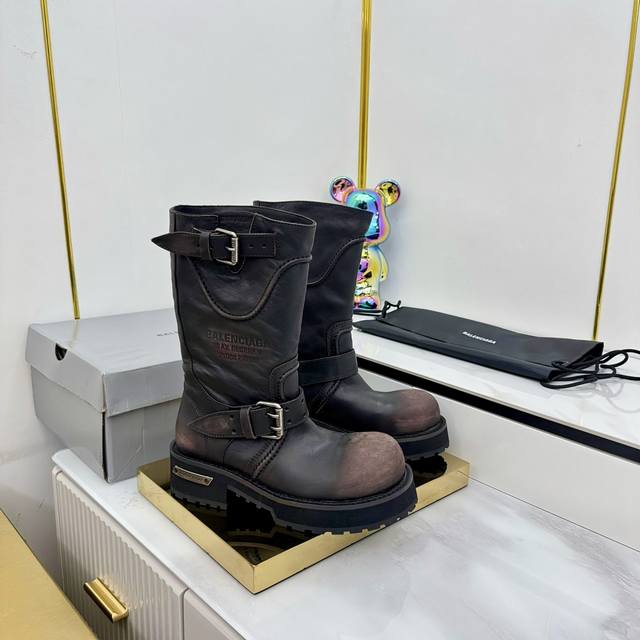Factory Price Pp Men's +80 Balenciaga Venom Boots are finally out Dear children