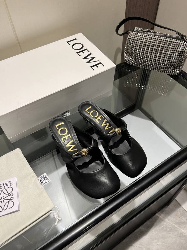 2025 The latest Loewe SS limited edition summer slippers, with the hottest color