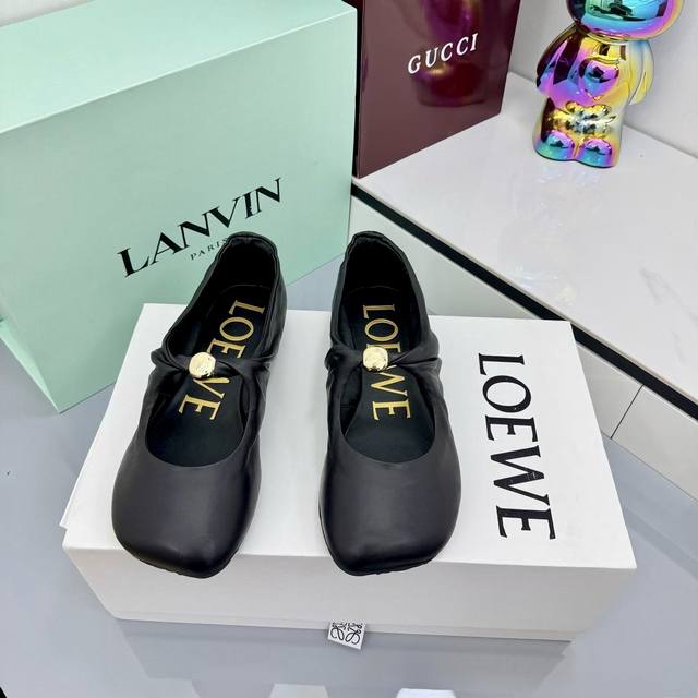 Factory price Pp: Loeve 2025 summer new super soft Nappa leather Pebble ballet s