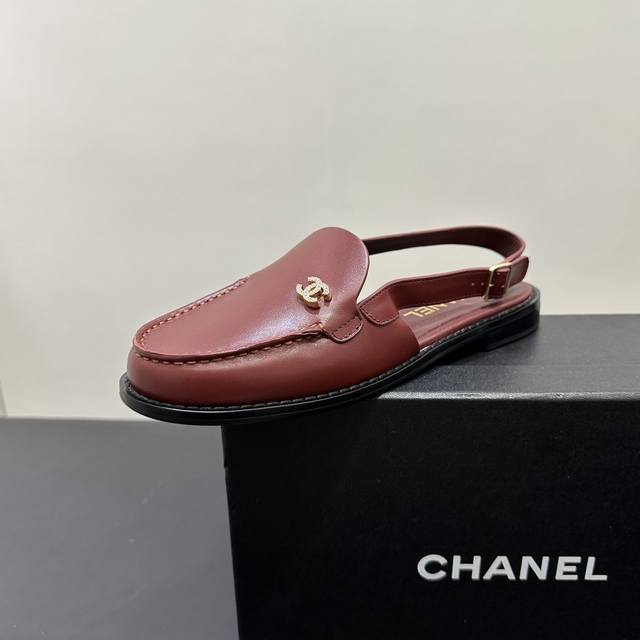 Chanel Chanel open-toe sandals, the classic double C logo of the modified versio