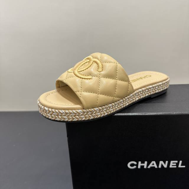 Chanel Chanel classic double C slippers are a timeless symbol in the fashion wor