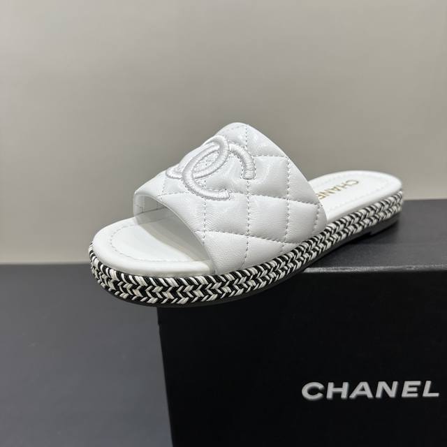 Chanel Chanel classic double C slippers are a timeless symbol in the fashion wor