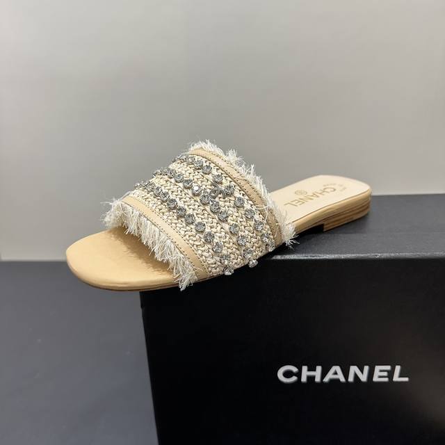 2025 Chanel Chanel Diamond Chain Tassel Slippers, the perfect fusion of fashion
