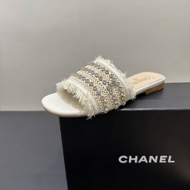 2025 Chanel Chanel Diamond Chain Tassel Slippers, a perfect fusion of fashion an