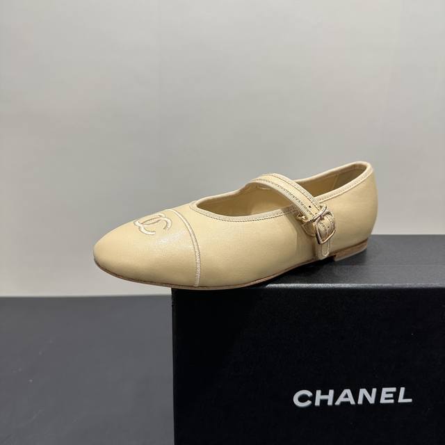 leather surfaceUpgraded version of the lastChanel Chanel C home 2025Ss early spr