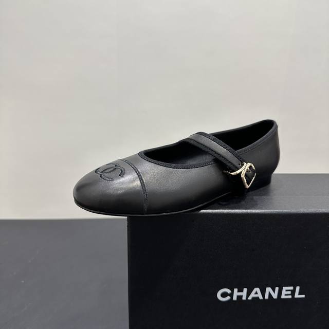 leather surfaceUpgraded version of the lastChanel Chanel C home 2025Ss early spr