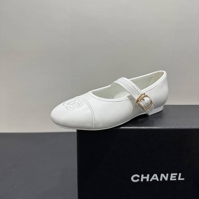 leather surfaceUpgraded version of the lastChanel Chanel C home 2025Ss early spr