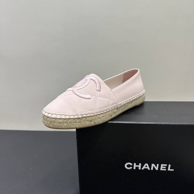 Factory price Pp Chanel new hemp rope bottom fisherman shoes. The upper is made