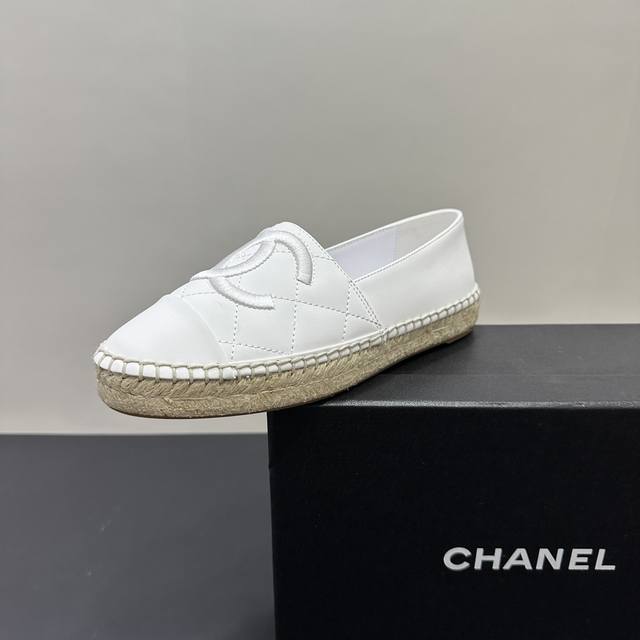 Factory price Pp Chanel new hemp rope bottom fisherman shoes. The upper is made