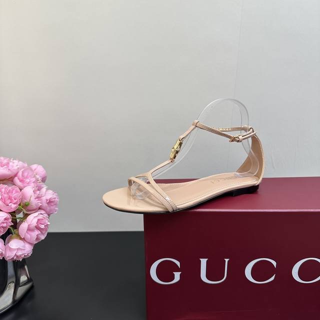 2025 Early Spring Gucci Flat Bamboo Buckle Sandals As an outstanding representat