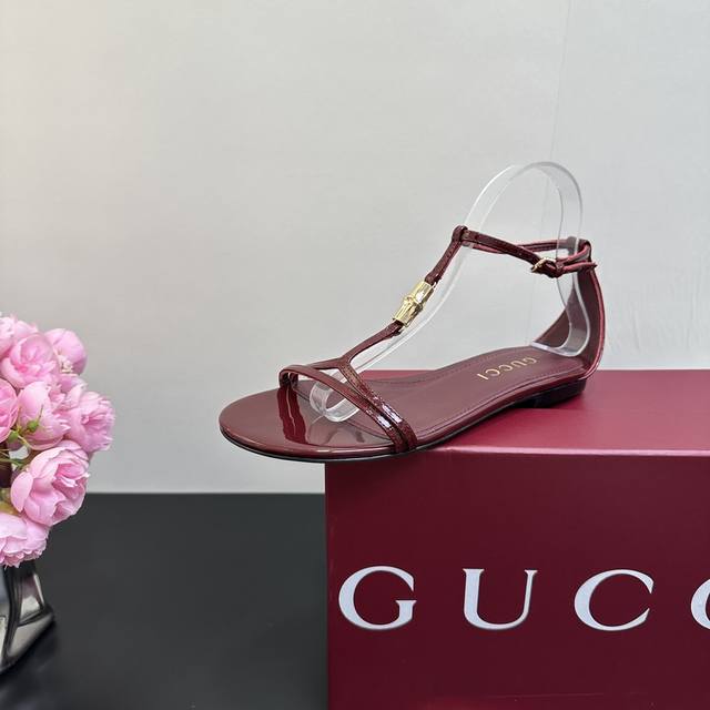2025 Early Spring Gucci Flat Bamboo Buckle Sandals As an outstanding representat