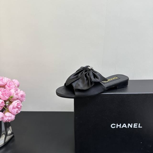 Chanel Chanel bow flat slippers I have to say that Chanel's designers are really