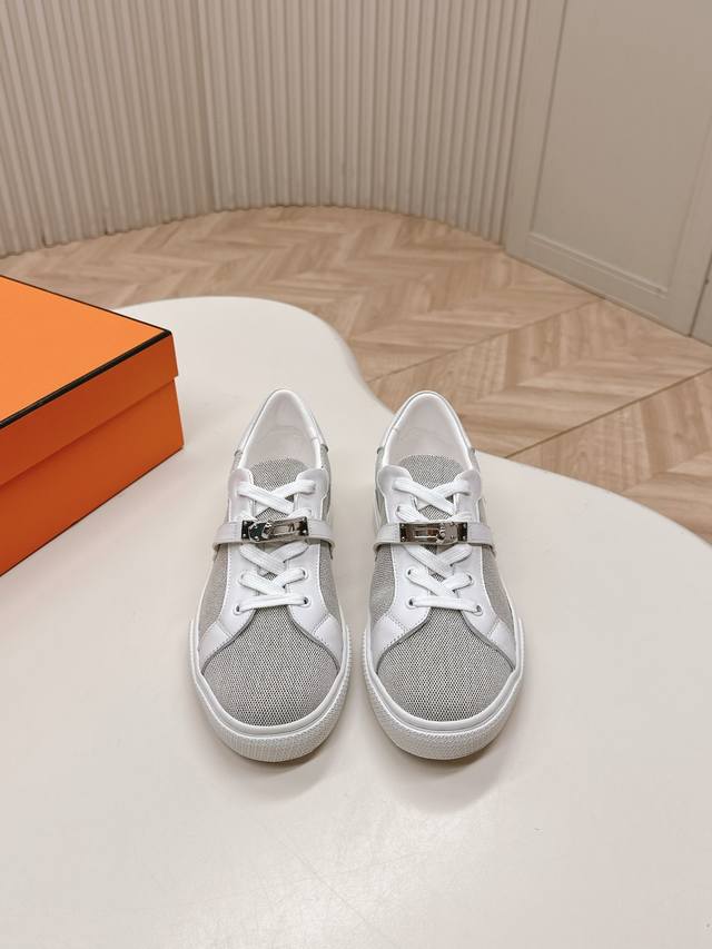 Couples' model Hermes 2025 new series of casual sports shoes H buckle series ca