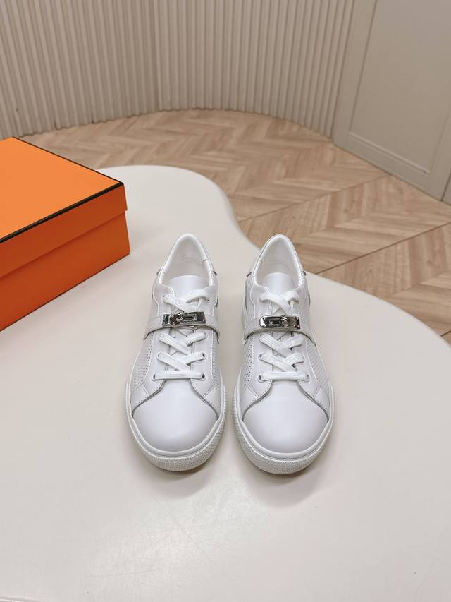 Couples' model Hermes 2025 new series of casual sports shoes H buckle series ca