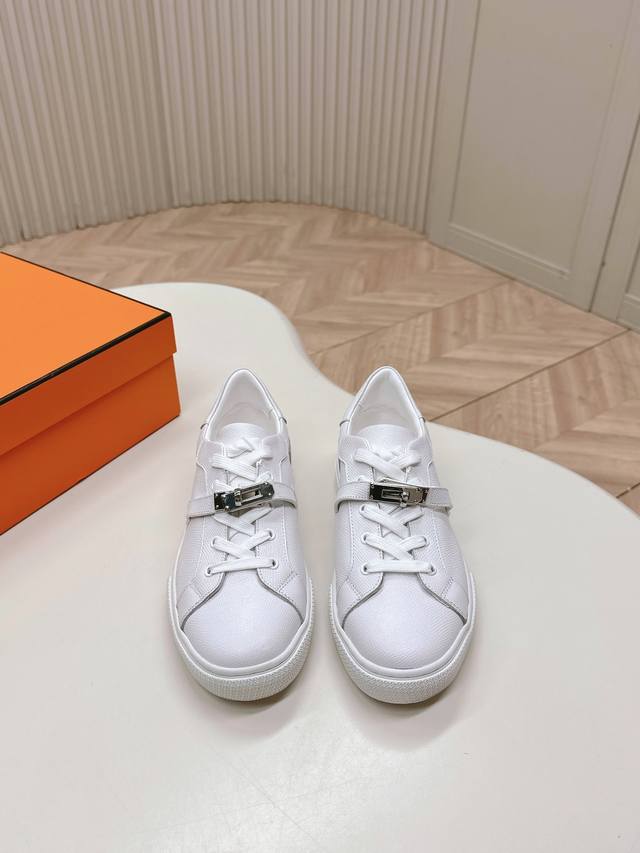 Couples' model Hermes 2025 new series of casual sports shoes H buckle series ca