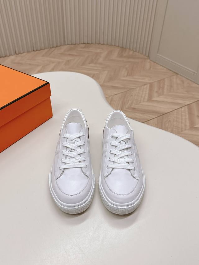 Couple's model Hermes 2025 new series of casual sports shoes are made with extr