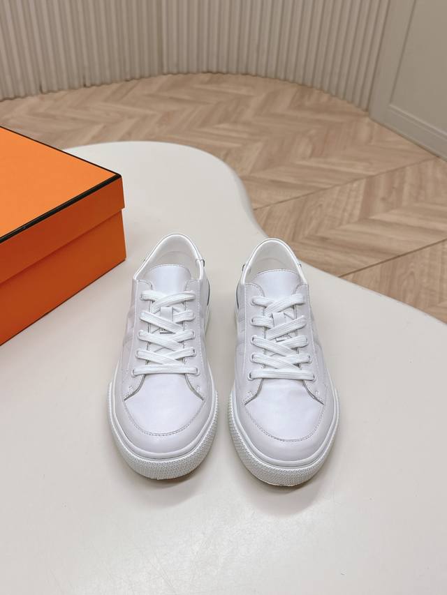 Couple's model Hermes 2025 new series of casual sports shoes are made with extr