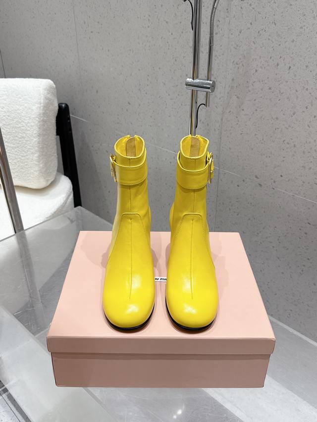 Factory short boots and long boots Miumiu Miu Miu 25Ss autumn and winter new th
