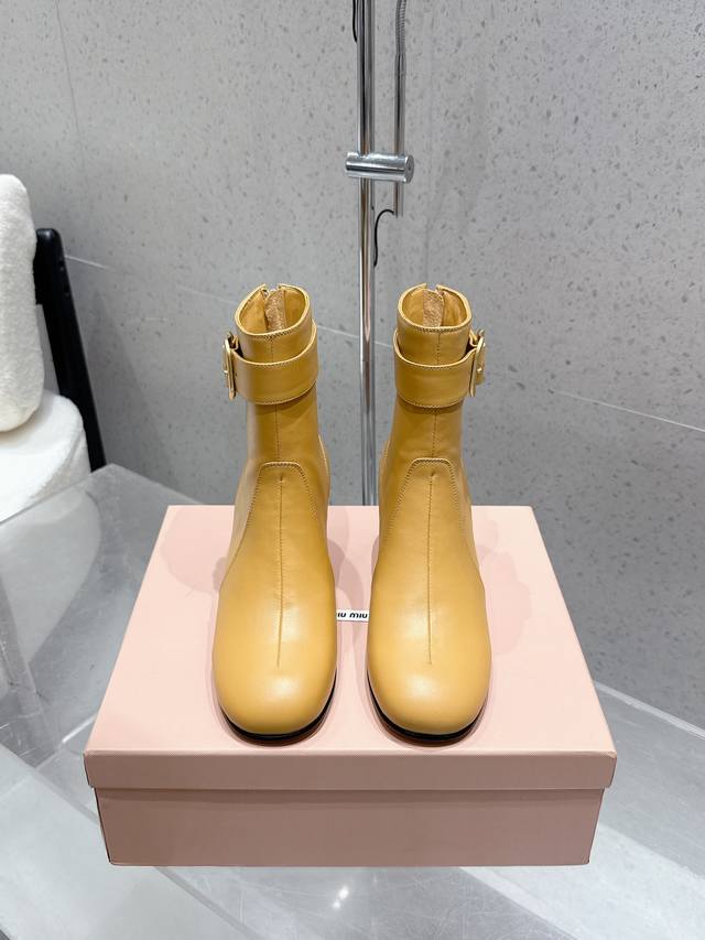 Factory short boots and long boots Miumiu Miu Miu 25Ss autumn and winter new th