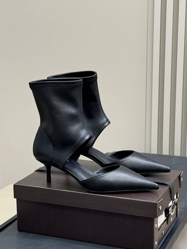 Top quality Alaiai2025 leg precision verification Alaia stretch suede leather sh