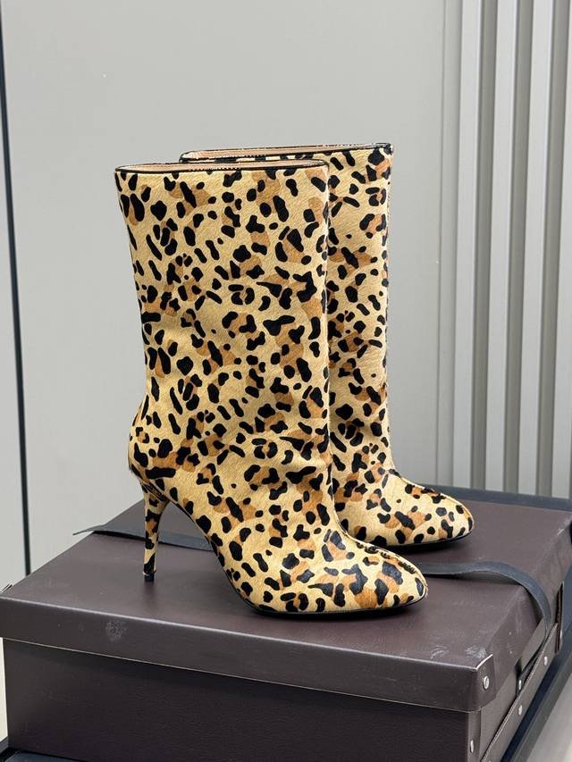 Top quality Alaia