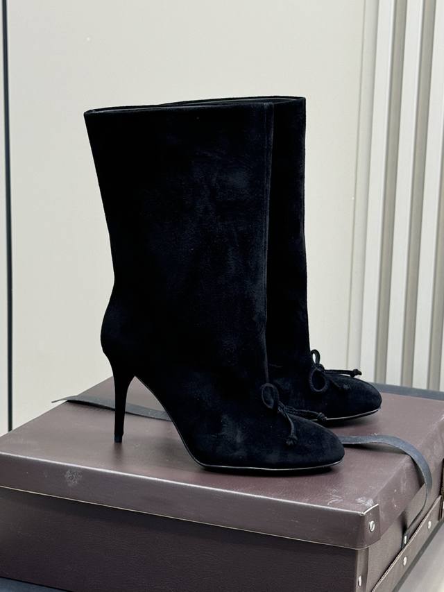 Top quality Alaia