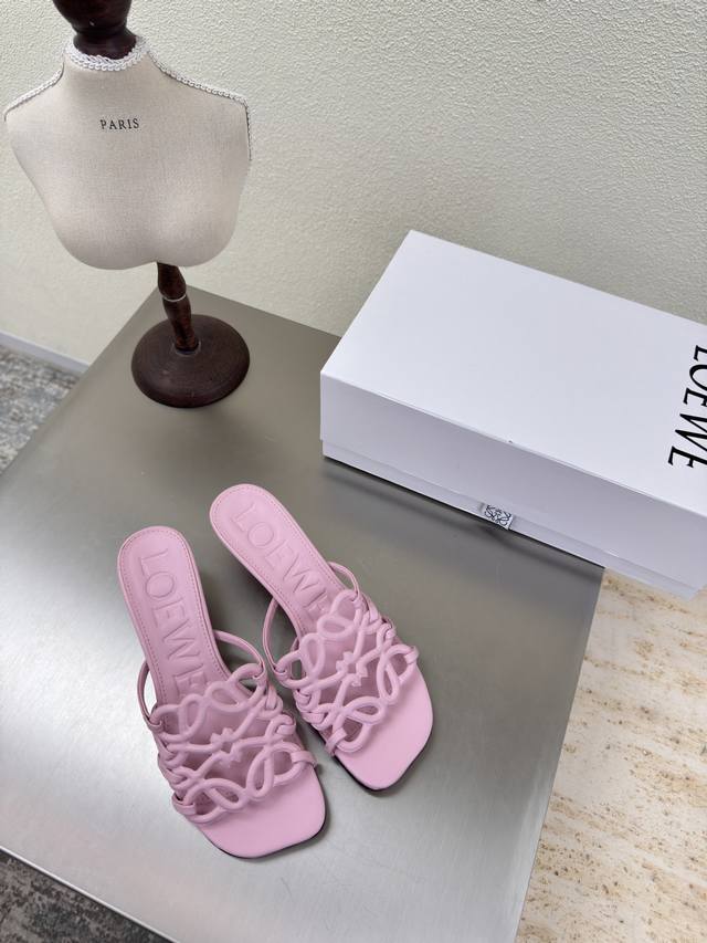 Loewe slippers brand Logo Cat heel slippers are comfortable, breathable and pers