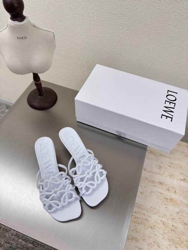 Loewe slippers brand Logo Cat heel slippers are comfortable, breathable and pers