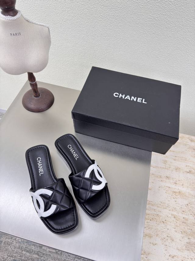 Chanel big logo thick-soled slippers, matching version Chanel thick-soled slipp
