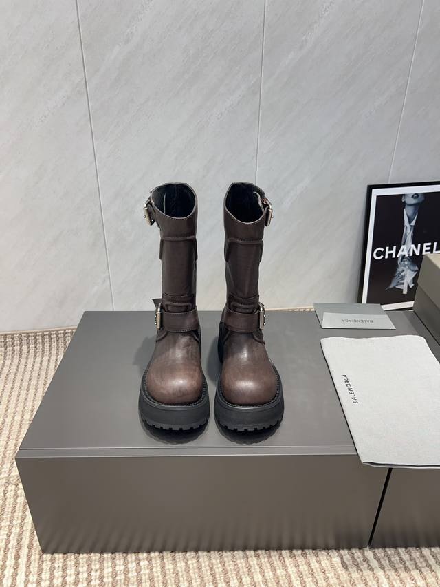 Factory: Exclusive top version of mid-boots Balenciag* Balenciaga 2025Vs autumn