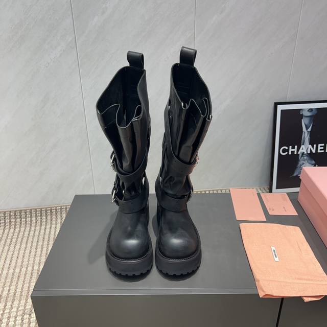 Factory: Exclusive top version of high boots Balenciag* Balenciaga 2025Vs autumn
