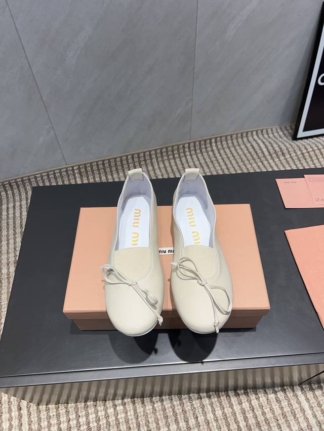 Factory: Exclusive top version Miumiu Miu Miu 2025Vs spring and summer latest ca