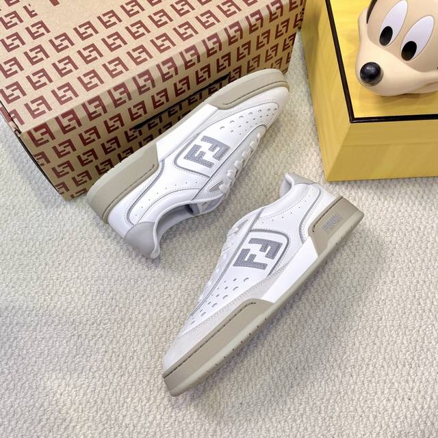 Latest color! Latest version of couples Fendi 2025 new color series sneakers cas