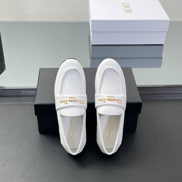High version Dior's Dior Boy loafers are a new product in the 2025 autumn serie